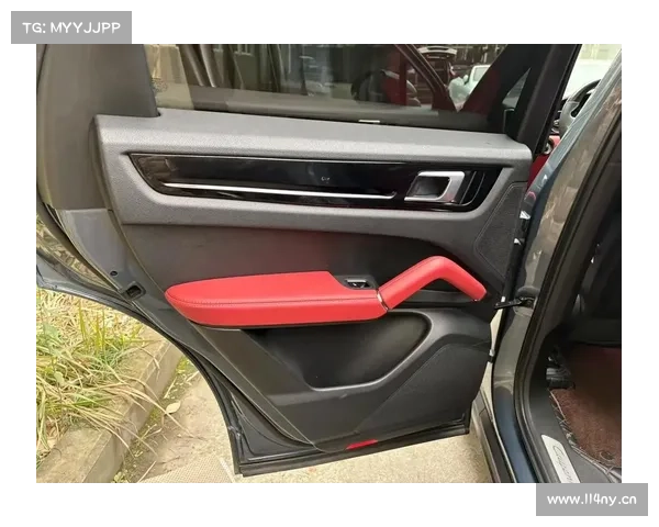 保时捷卡宴提车1年多,说说我的用车感受,分享内饰改装经验! 保时捷卡宴提车1年多,说说我的用车感受,分享内饰改装经验!